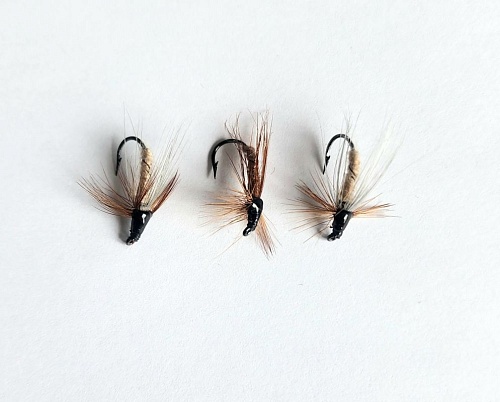 Мушка сухая Ручейник, кр. Mustad №10